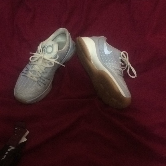 Shoes - Picture 1 of 1